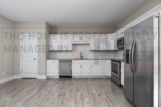 Building Photo - 402 Shelby St