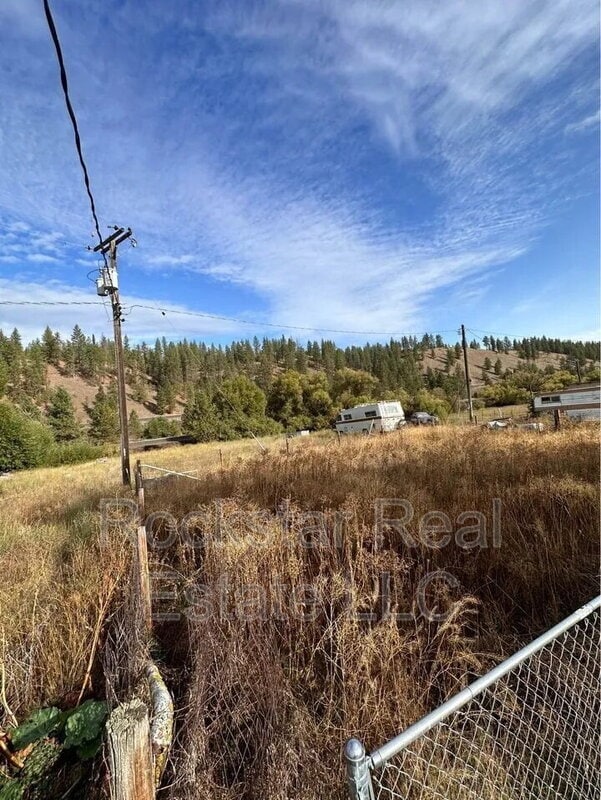 Building Photo - 9322 Cheney Spokane Rd