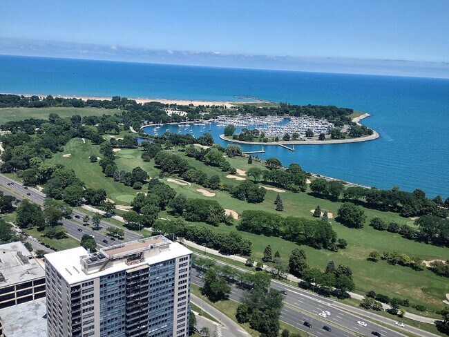 Building Photo - 655 W Irving Park Rd