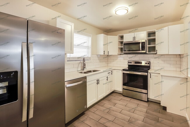 Building Photo - 1620 NW 67th St