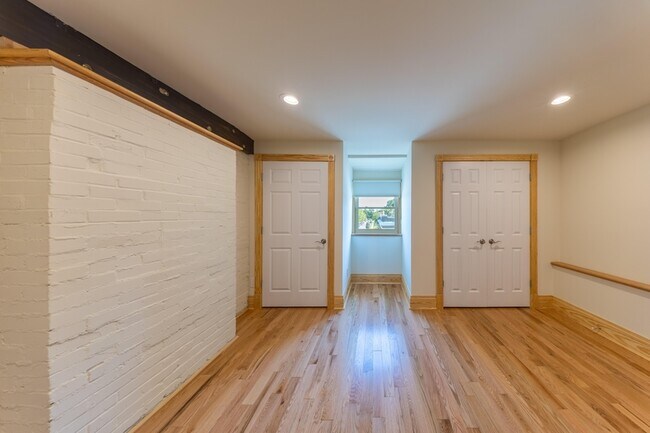 Building Photo - 3233A Morgan Ford Rd