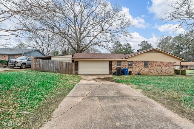 Building Photo - Check Out this 3 bed 2 bath in Bossier!!