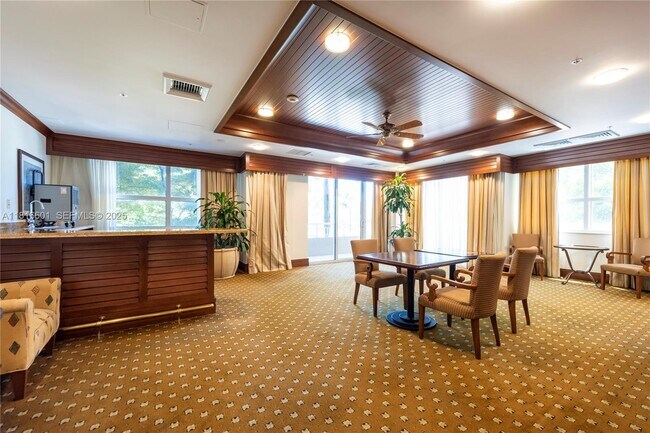 Building Photo - 19501 W Country Club Dr