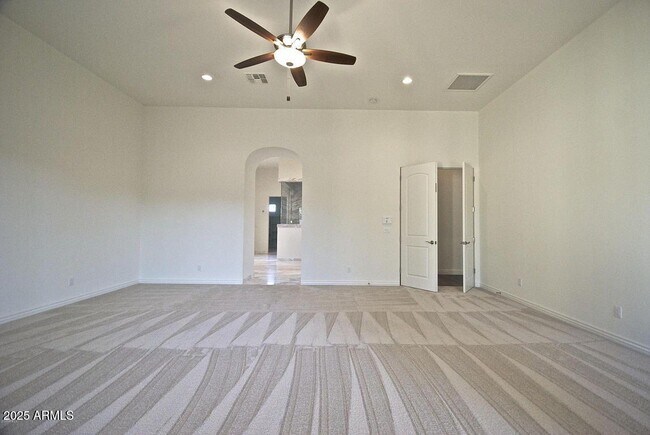 Building Photo - 2836 E Carob Dr