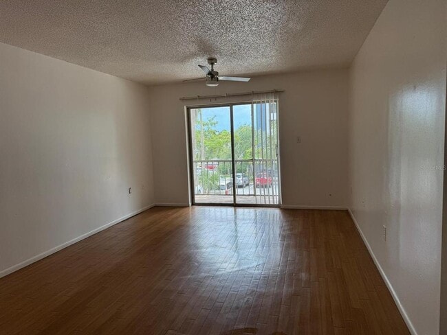 Building Photo - 639 Ave F NW