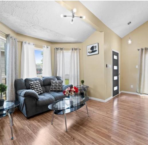 Building Photo - 11847 Plumbrook Dr