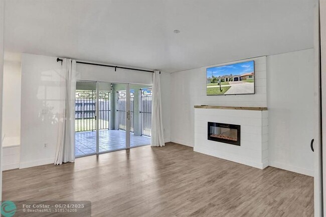 Building Photo - 14221 SW 160th Terrace