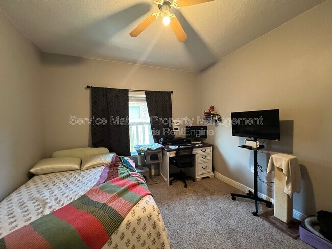 Building Photo - 3817 Hawks Landing Cir