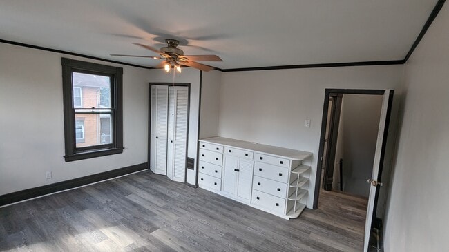 Building Photo - 424 Deer Ln