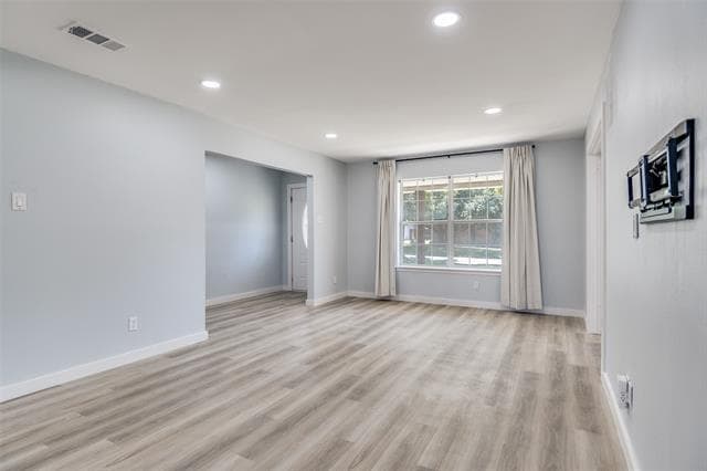 Building Photo - 3647 Whitehall Dr