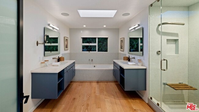 Building Photo - 10134 Angelo View Dr