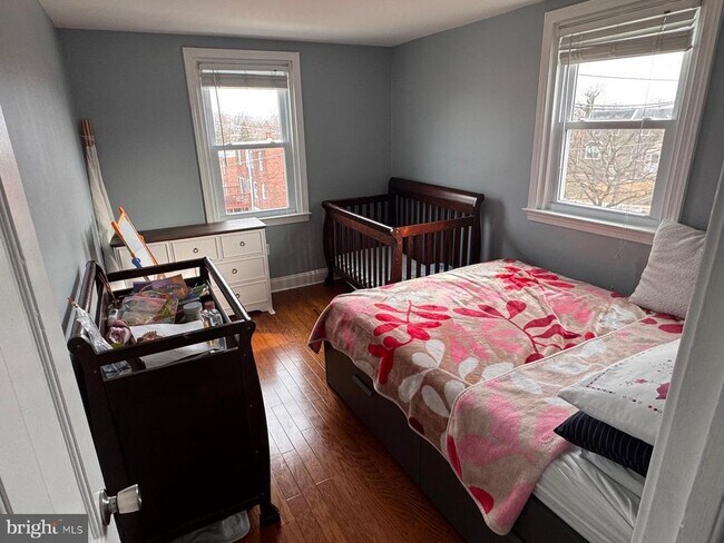 Building Photo - 251 Childs Ave