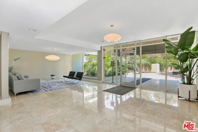 Building Photo - 17350 Sunset Blvd