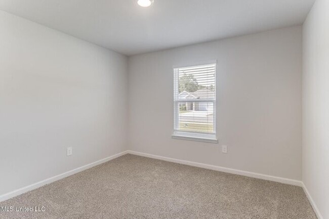 Building Photo - 1057 Enclave Cir