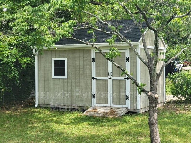 Building Photo - 208 Old Evans Rd