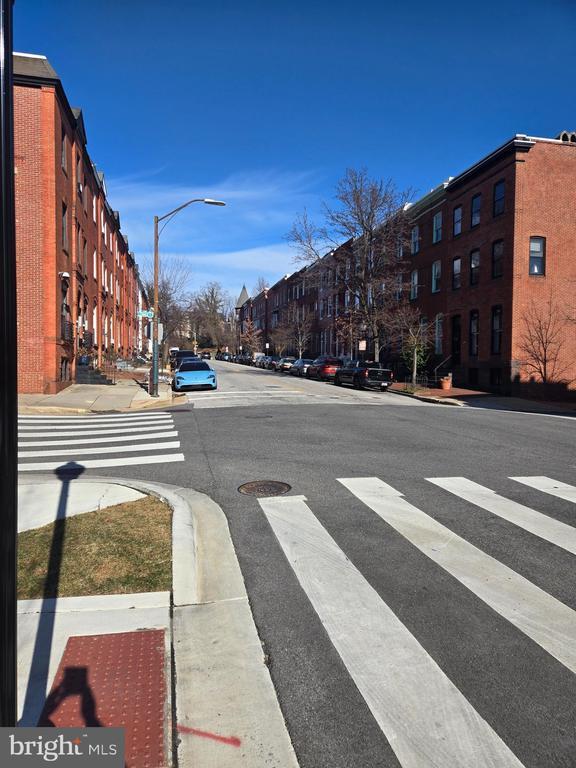 Building Photo - 2012 Mt Royal Terrace