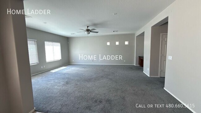 Building Photo - 4703 S 99th Dr