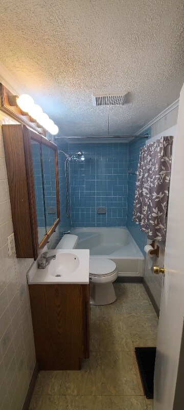 Building Photo - 261 Sunnyside Ave