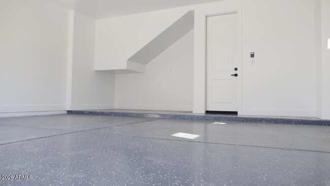 Building Photo - 841 W Pecos Rd