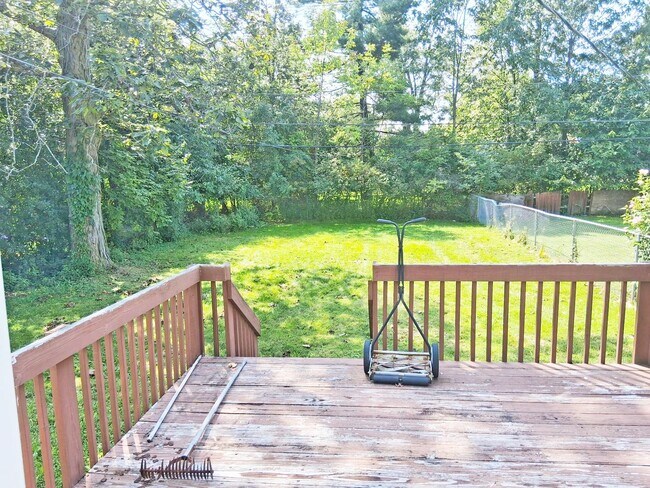 Building Photo - 3 BED 2 BATH BEAUTIFUL SINGLE FAMILY HOME