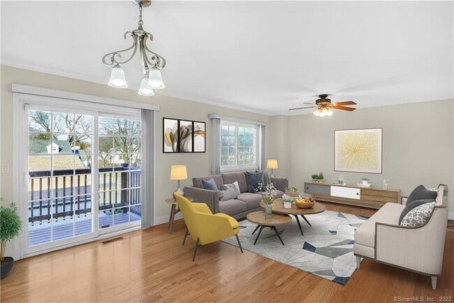 Building Photo - 73 Dora St