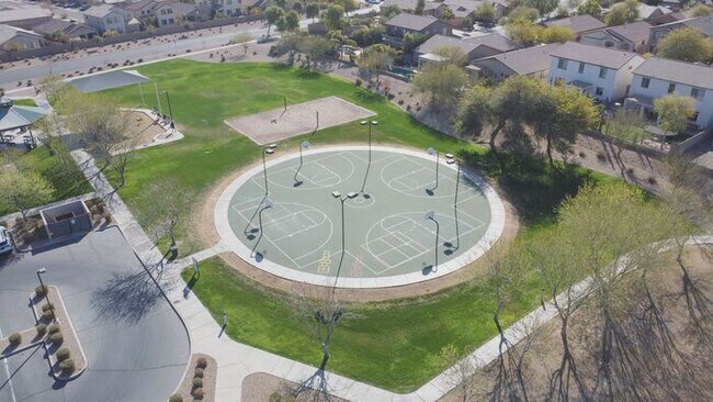 Building Photo - MOVE IN SPECILAS!! 5BD 3BA IN JOHNSON RANC...