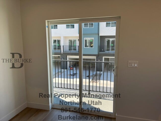 Building Photo - Brand New 3 Bedroom townhome