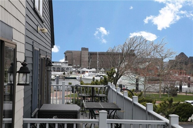 Building Photo - 303 Swans Wharf Row