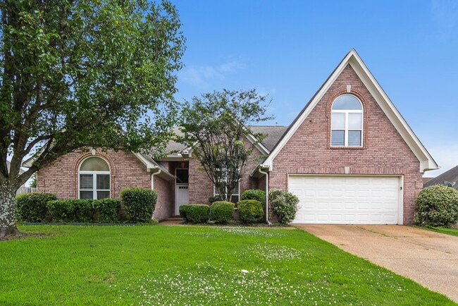 Building Photo - 7274 Busher Dr