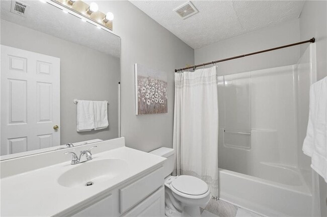 Building Photo - 1810 Westwind Dr