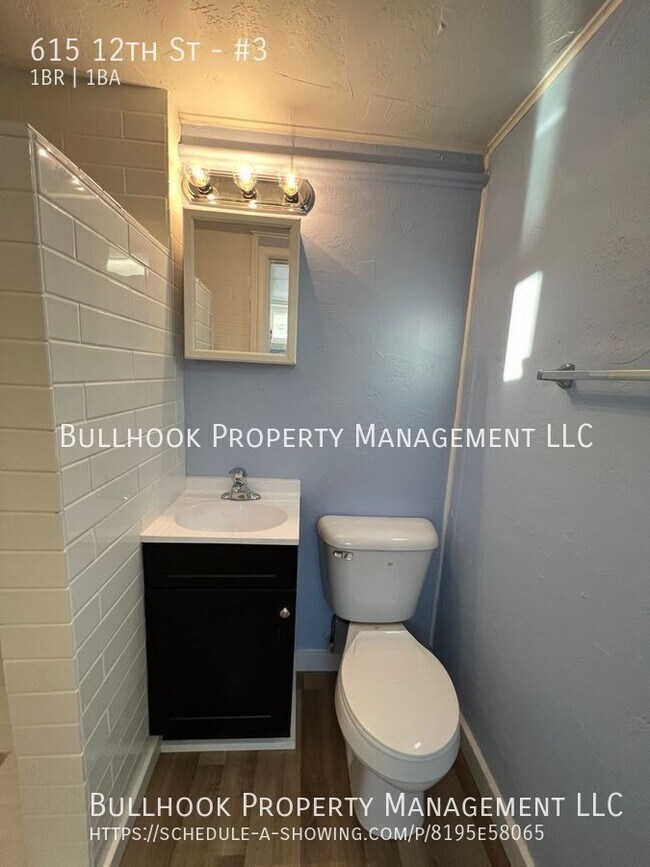 Building Photo - 615 12th St