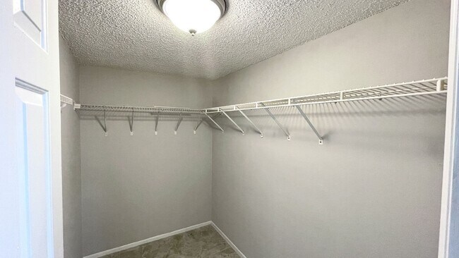 Building Photo - Spacious 2-Bedroom in Jupiter with 2.5 Baths!