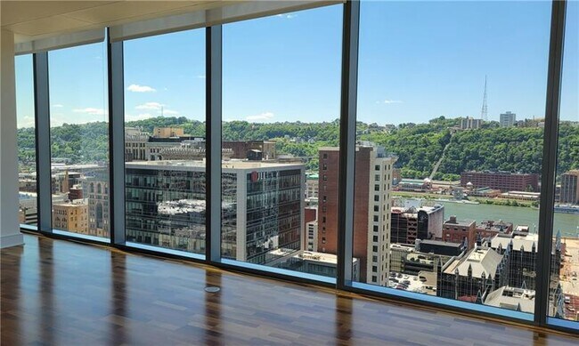 Building Photo - 550 Market St