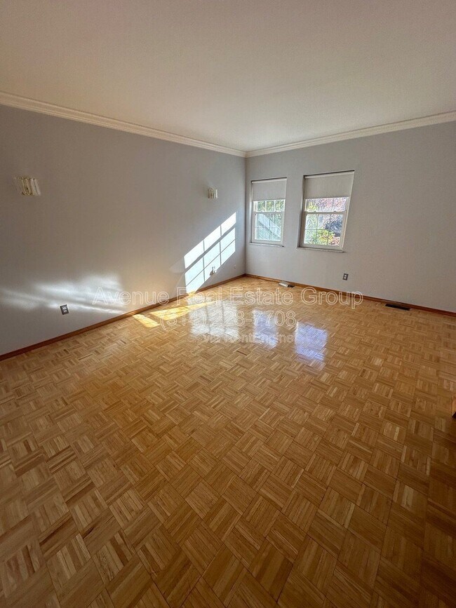 Building Photo - 10361 Corbeil Dr