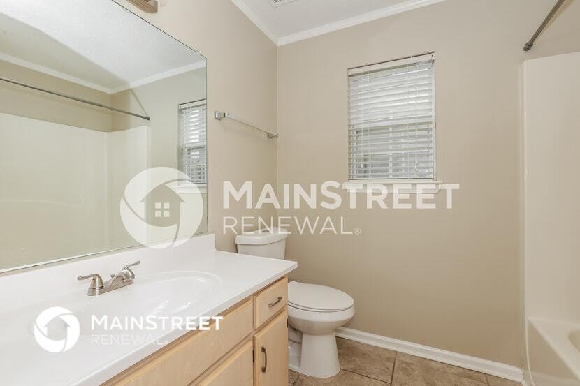 Building Photo - 728 Stone Hedge Dr