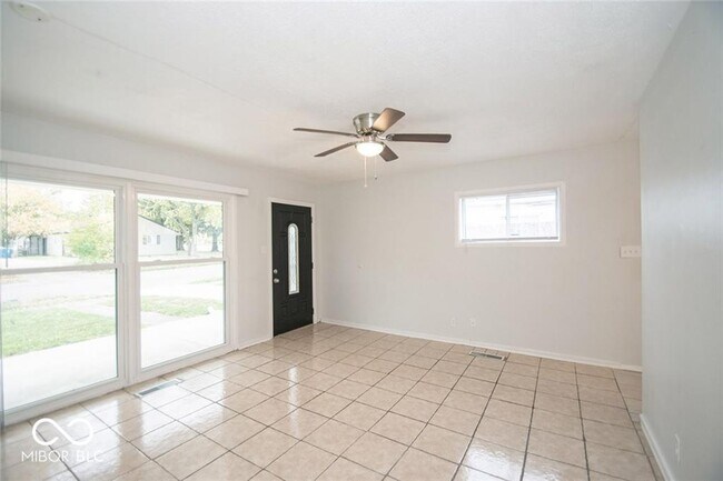 Building Photo - 4610 Karen Dr
