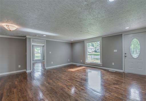 Building Photo - 211 Nix Dr