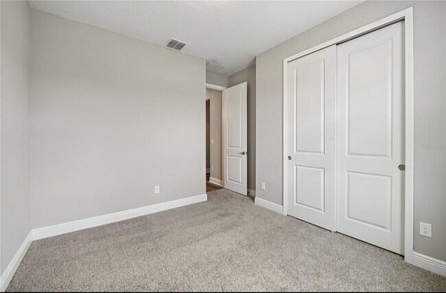 Building Photo - 1205 Pampus Dr