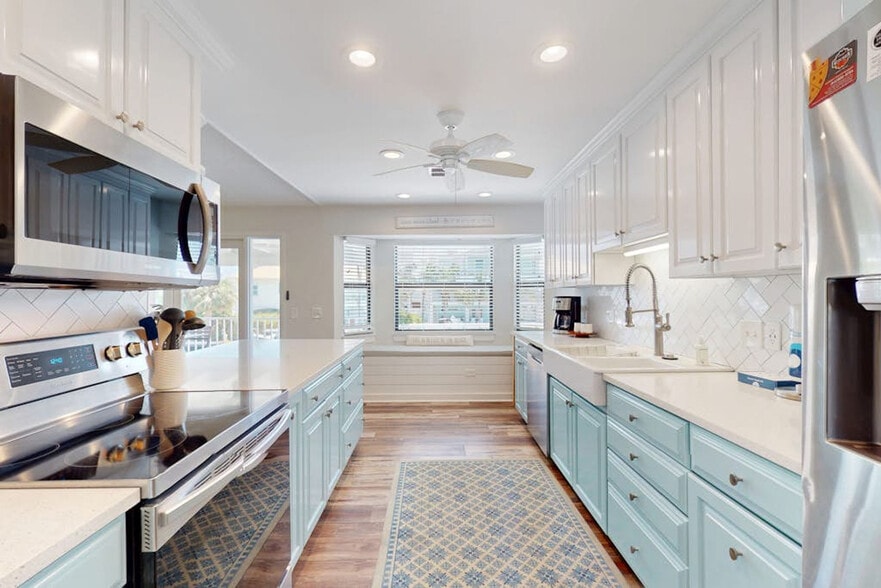Building Photo - 525 Loquat Dr