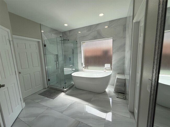 Building Photo - 22430 Tullis Trail Ct