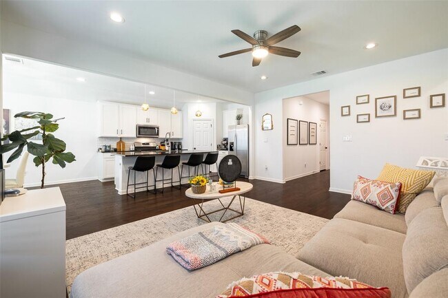 Building Photo - 12020 Texana Trl