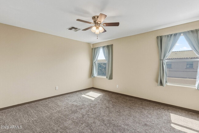 Building Photo - 7422 S 28th Pl