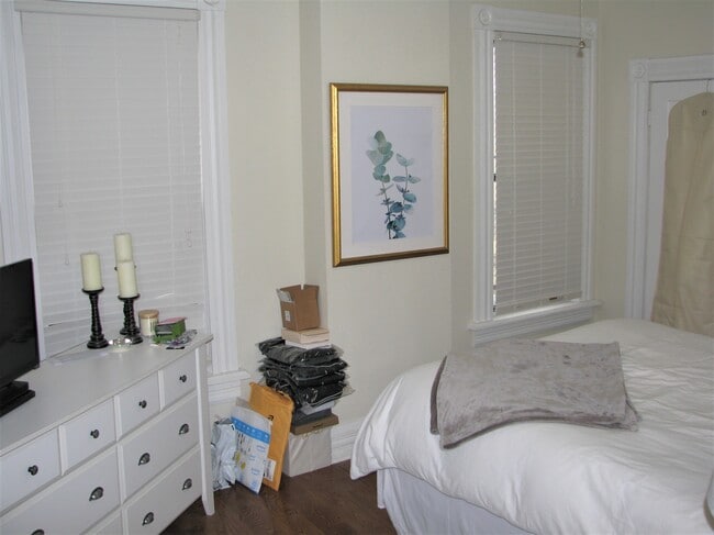 Bedroom - 57 E Russell St