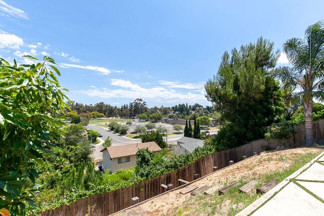 Building Photo - Welcome to Your Dream Home in Sunny San Di...
