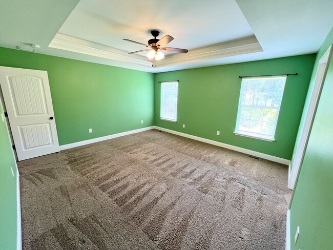 Building Photo - Fenced home close to FLW!