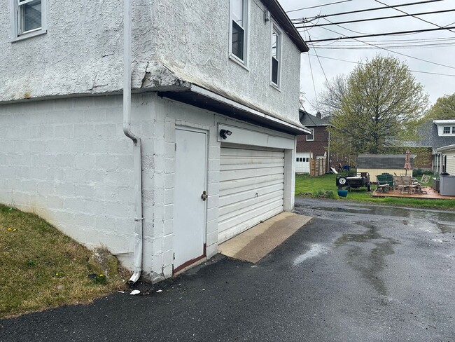 Building Photo - 4440 Kutztown Rd