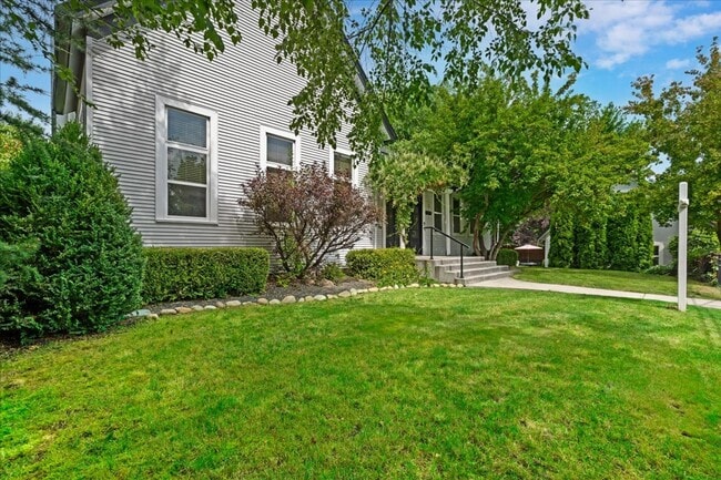 Building Photo - 1155 N Ballantyne Ln