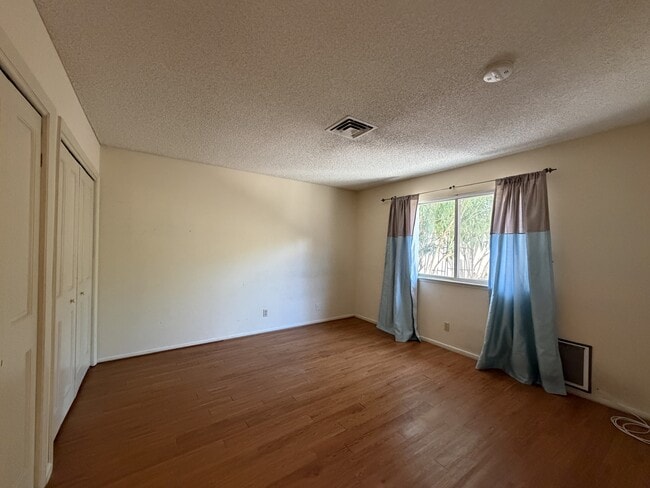 Building Photo - 2212 Plaza Del Prado