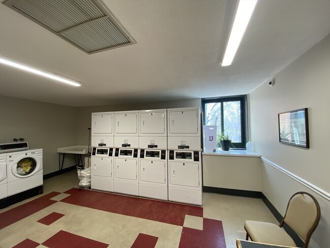 Building Photo - 150 Rumford Ave