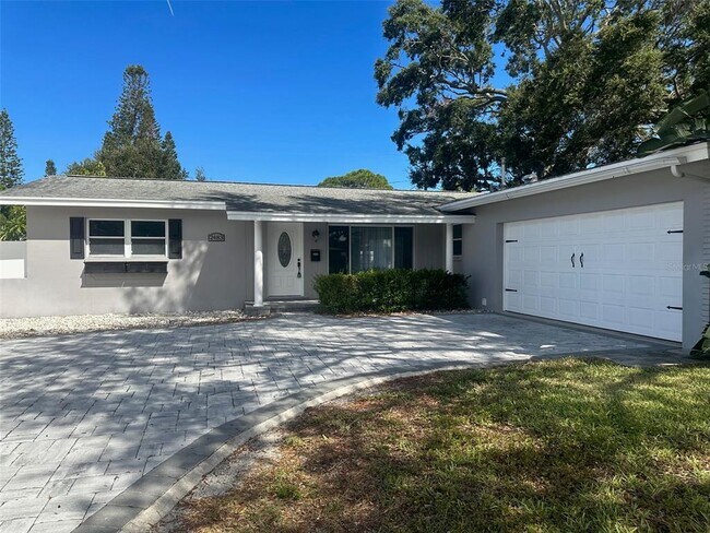 Primary Photo - 2483 66th Terrace S